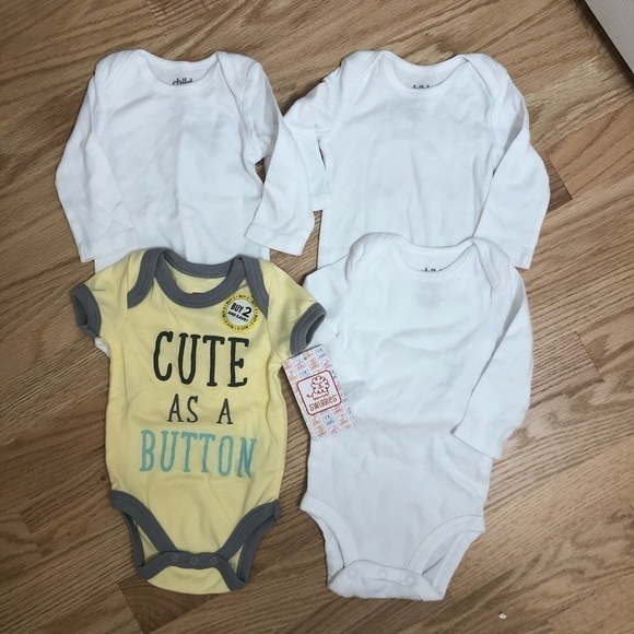 Gender Neutral 0-3 months Onesie Bundle One Piece - Picture 1 of 5